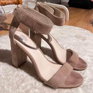 B2 Suede Heels W8.5